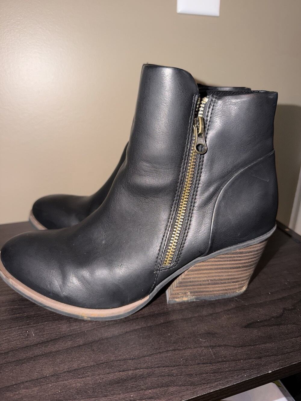 Korks Kork-Ease Patrina Booties Leather Side Zip Ankle Boots Size 8M Black